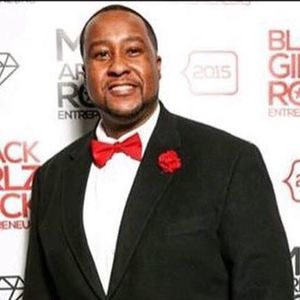 Meet your Posher, Larry